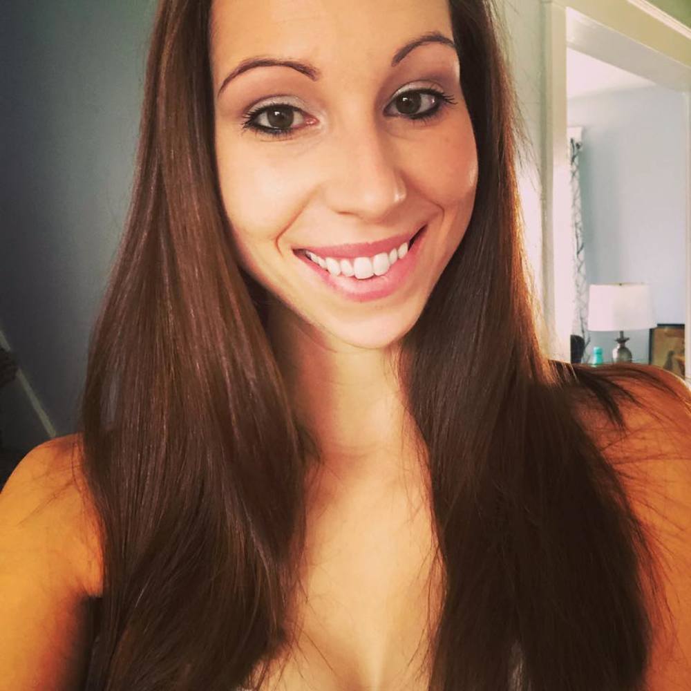 Meet your Posher, Angela